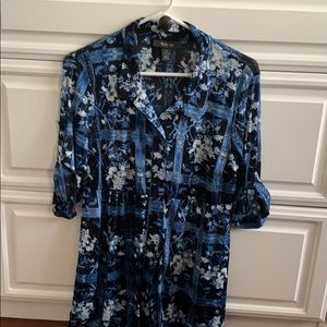 Button tunic with nice waist styling